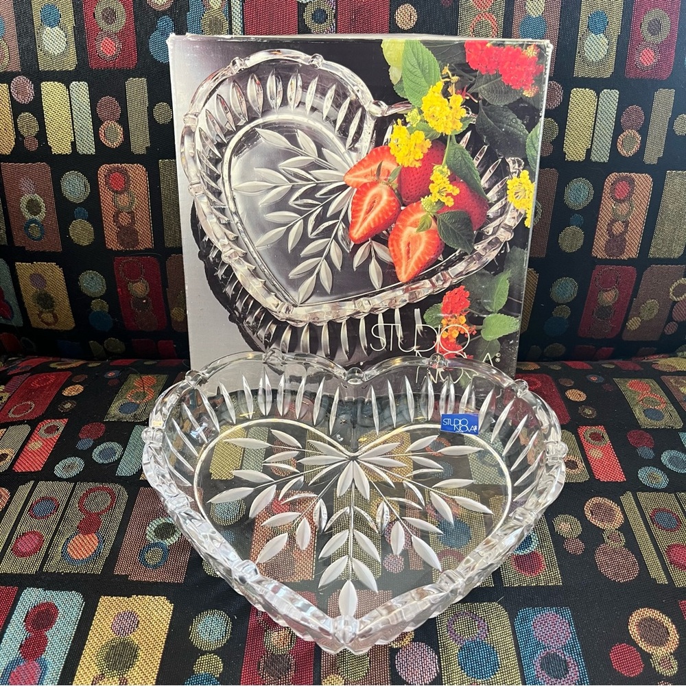 Studio Nova Heart-Shaped Fernwood Crystal Dish - New in Box